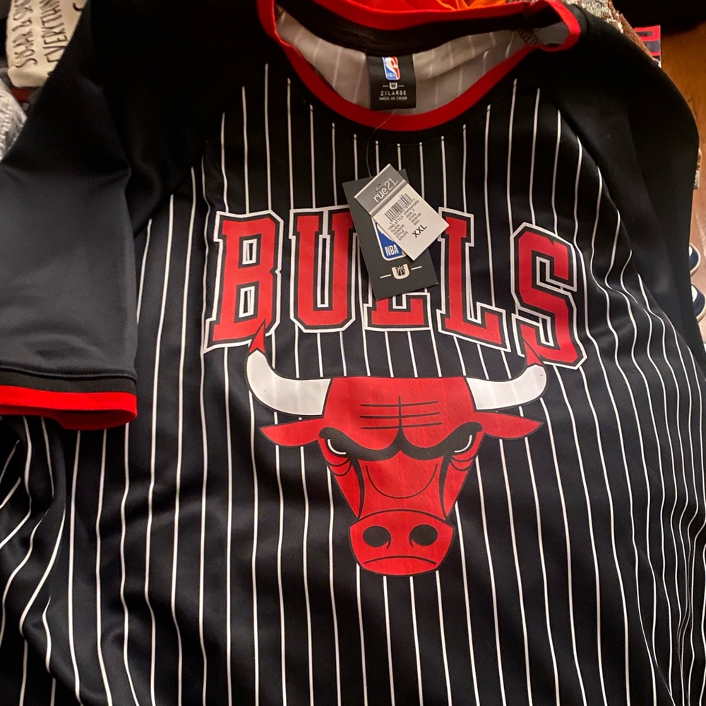 Chicago bulls jersey shirt